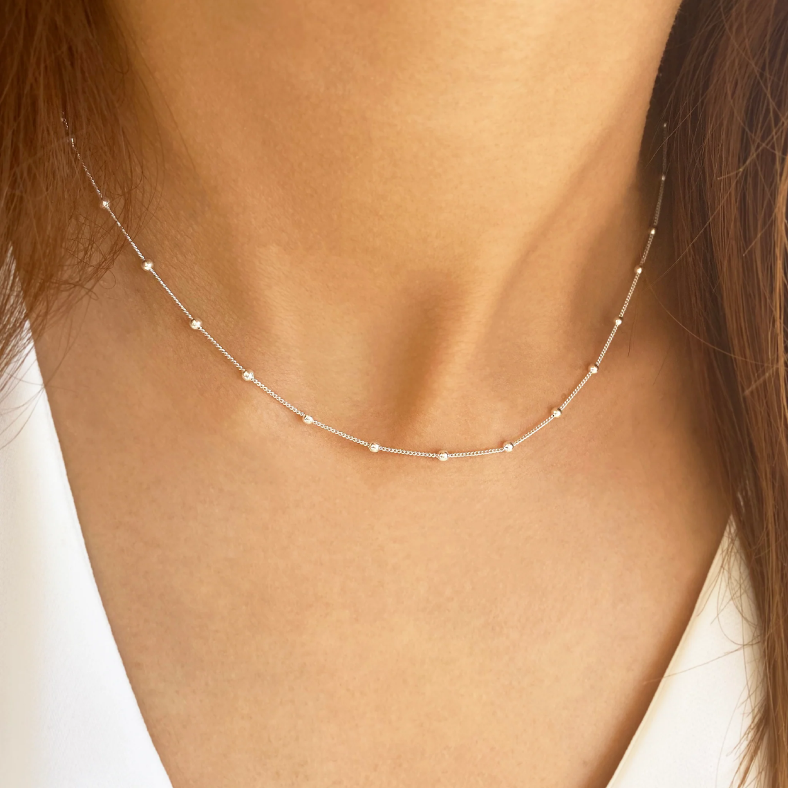 Satellite Choker - Luxuriöse goldene Halskette