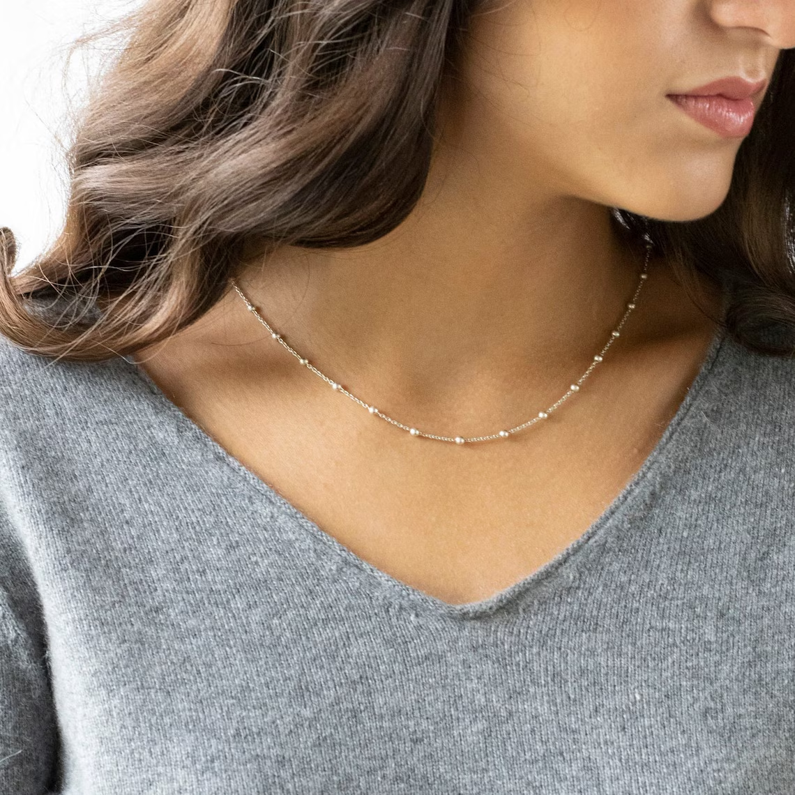 Satellite Choker - Luxuriöse goldene Halskette