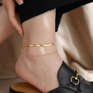 Frida – Goldene Fußkette