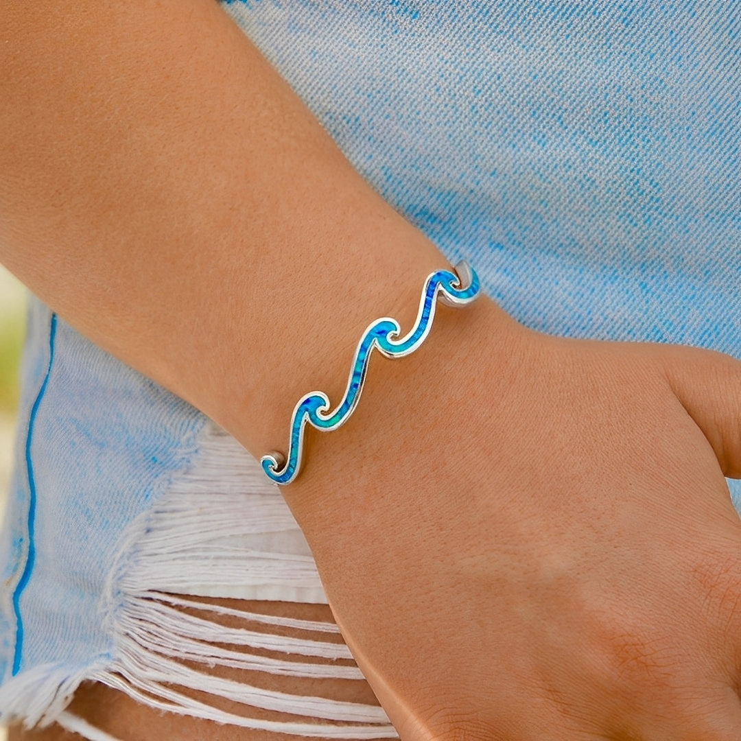Naya – Armband aus Opalwellen und Silber